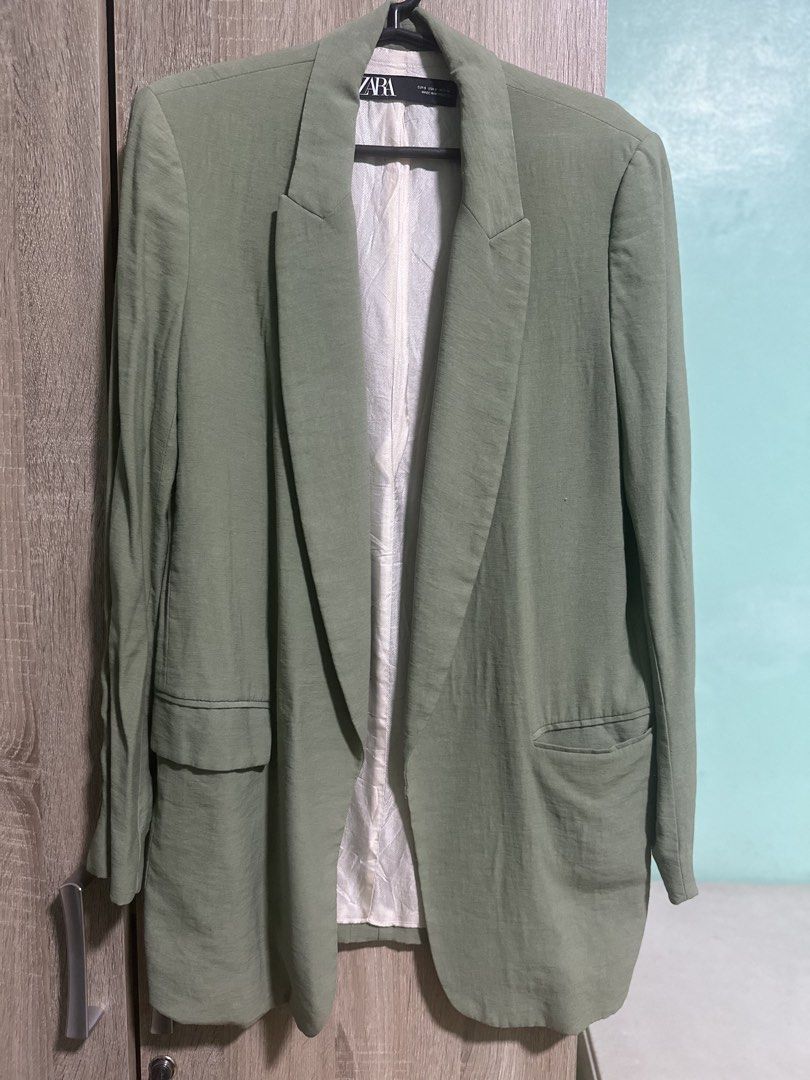 Zara Blazer (Category: Coats, Jackets and Outerwear) located in Manila. Submitted by love.lyxph (Listing ID 1468621321, Image 3). Description: Zara Light Khaki Blazer.