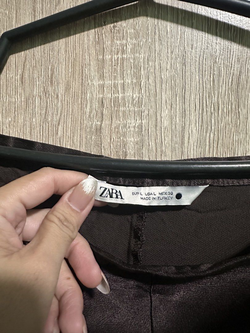 Zara Brown Satin Skirt (Category: Skirts) located in Manila. Submitted by love.lyxph (Listing ID 1468639401, Image 2). Description: Zara Brown Satin/Silk Skirt.