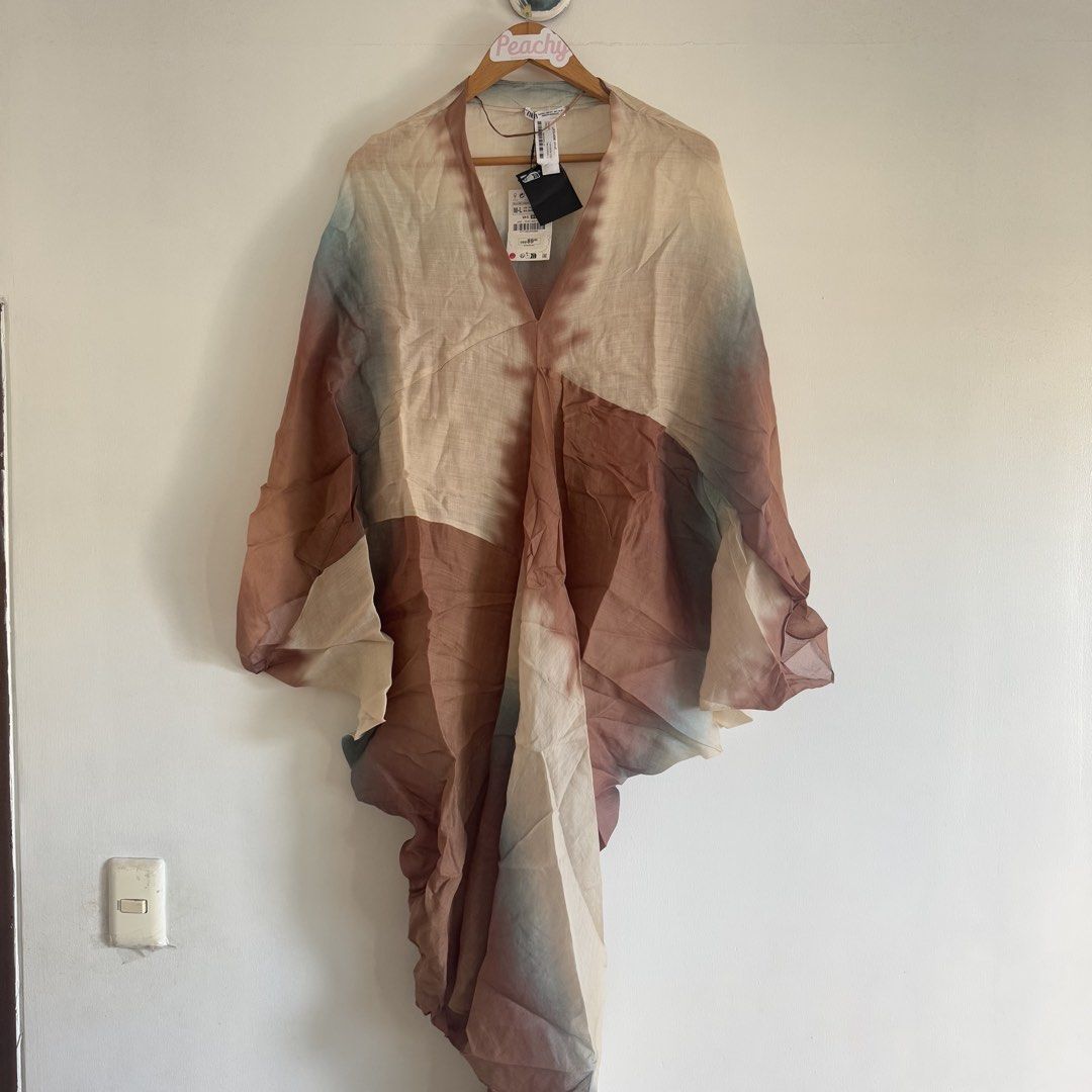 Zara dress (Category: Dresses) located in Manila. Submitted by apparella.ph (Listing ID 1468712398, Image 3). Description: Hard to let go. Will keep if no one buysuper sosyal. Need iron lng to appreciate it Best fits M-2xl frames) Length:53 ☑️Everything is my Own preloved / BNWT/BNWOT ☑️ not thrifted/Ukay ☑️ malukot sa picture kasi na stock sa cabinet (tinatamad mag plantsa ✌️ ) ☑️Personal items ( usually bought in US/UK/JPN ) every year po ako n