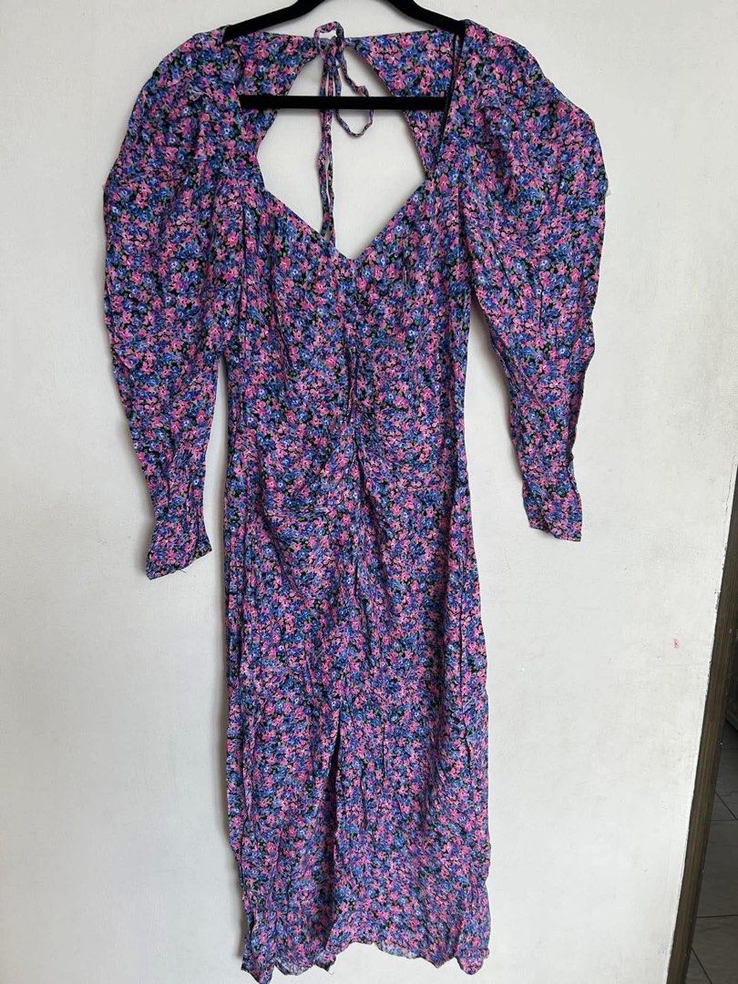 Zara Dress Large (Category: Dresses) located in Manila. Submitted by shaun_diaz (Listing ID 1468600816, Image 1). Description: .