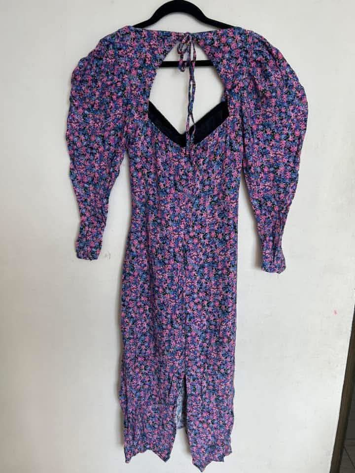Zara Dress Large (Category: Dresses) located in Manila. Submitted by shaun_diaz (Listing ID 1468600816, Image 2). Description: .