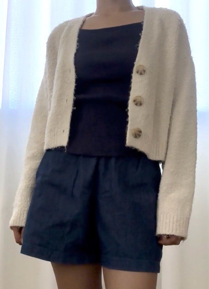 Zara Fluffy Cardigan in Cream (Category: Coats, Jackets and Outerwear) located in Mandaluyong City. Submitted by trishi.trish (Listing ID 1468568302, Image 2). Description: - Swipe to see when worn photos - In great condition - Material: Soft, fluffy fleece-like knit texture - Design: V-neck with 3 tortoiseshell-style front buttons, cropped fit, ribbed cuffs and hem - Original Price: 2395 I’m 5ft 3”, 32” bust and usually a size XS-S. Sizes when l