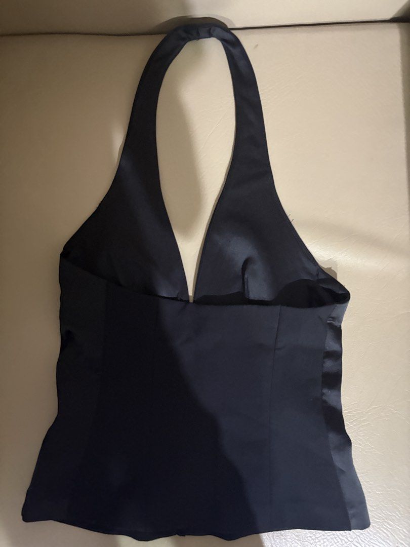 Zara halter top (Category: Sleeveless) located in Manila. Submitted by miffsies (Listing ID 1468607426, Image 2). Description: - Never been used - No ww Free sf.