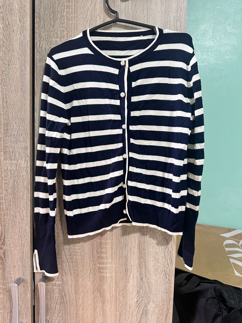 Zara Jacket (Category: Coats, Jackets and Outerwear) located in Manila. Submitted by love.lyxph (Listing ID 1468575068, Image 2). Description: Zara Basic Striped Jacket with pearl buttons Issue: Removed tags Color: Dark Blue and Cream.