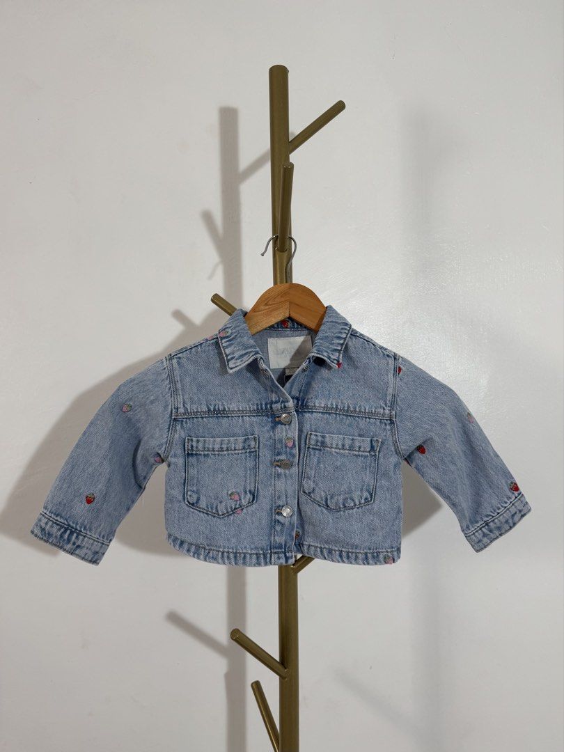 Zara Kids Jacket (Category: Kids Wardrobes & Storage) located in Quezon City. Submitted by shopper_xoxo (Listing ID 1468513525, Image 2). Description: Brand new with tag 😊 📦 From Zara Japan 🚚 On hand and ready to ship MOP: GCash and BPI Shipping starts at ₱65 only ✨ .