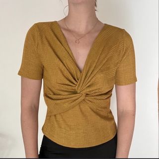 (Category: ) located in . Submitted by maridelcloset (Listing ID 1468581811, Image 1). Description: .