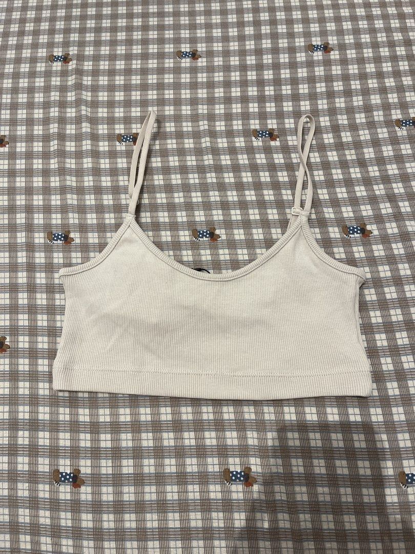 ZARA Ribbed Crop Top Beige Size S (Category: Sleeveless) located in Caloocan City. Submitted by ann_in_declutter (Listing ID 1468582941, Image 1). Description: ‼️FREE IF YOU BUY 2 ON MY LISTINGS ‼️.
