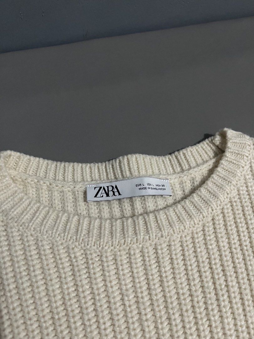 Zara Ribbed Knit Sweater (Cream) (Category: Longsleeves) located in Taguig. Submitted by csthejustin (Listing ID 1468658107, Image 2). Description: - Unisex - Color: Creamy off-white - Size: L - Details: Crew neck, textured weave, thick ribbed cuffs and hem.