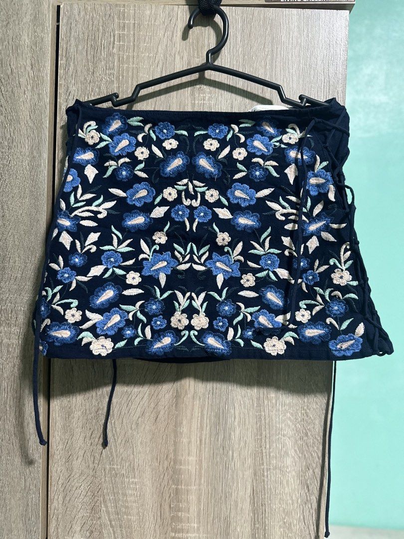 Zara Skirt (Category: Skirts) located in Manila. Submitted by love.lyxph (Listing ID 1468623658, Image 2). Description: Zara floral embroidered mini skirt Side Lace-up Ties XS on tag but can fit up to semi-mid.