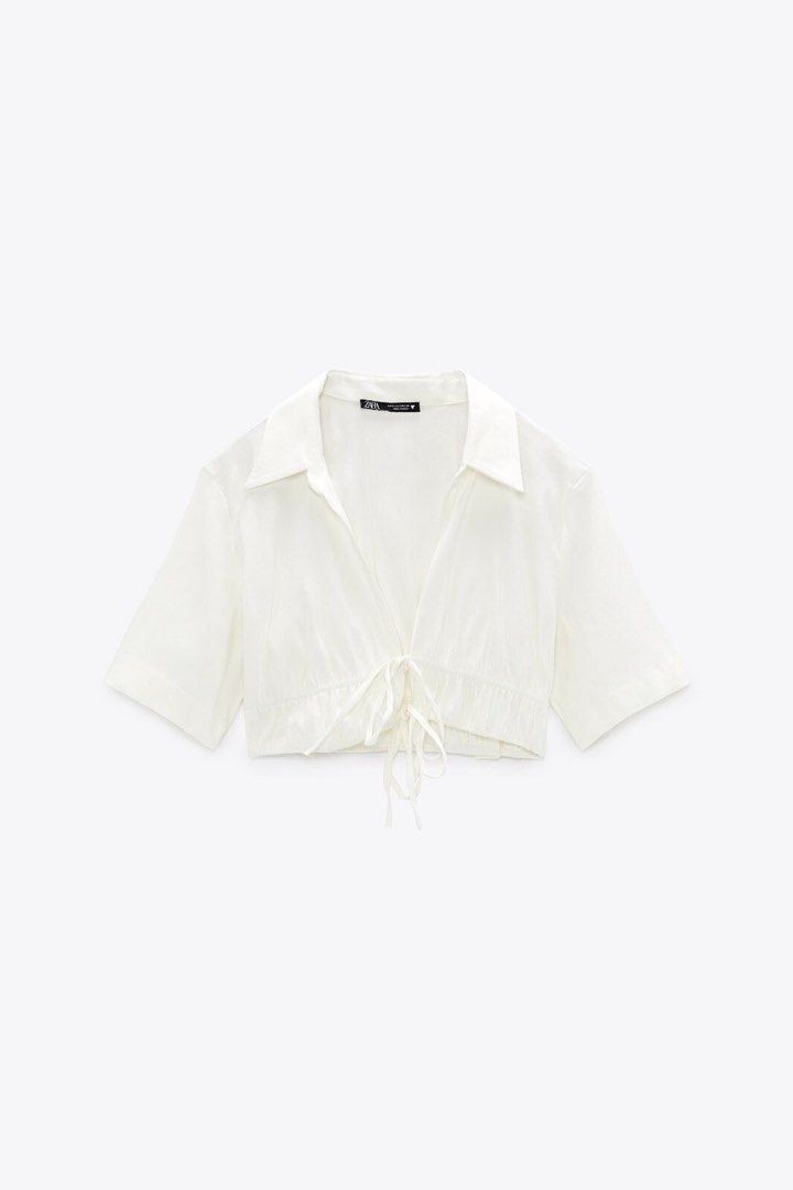Zara top (Category: Blouses) located in Manila. Submitted by apparella.ph (Listing ID 1468528164, Image 1). Description: Super pretty and comfy 10/10 Bust:38 Length.:16 ☑️Everything is my Own preloved / BNWT/BNWOT ☑️ not thrifted/Ukay ☑️ malukot sa picture kasi na stock sa cabinet (tinatamad mag plantsa ✌️ ) ☑️Personal items ( usually bought in US/UK/JPN ) every year po ako nag aabroad so expect i don’t sell fake items and mejo pricey ☑️ check di