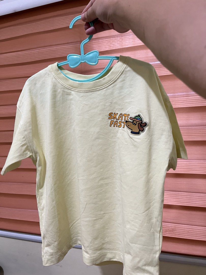 ZARA yellow skatefast shirt 4Y (Category: Babies & Kids Fashion) located in Iloilo. Submitted by monadacloset (Listing ID 1468625868, Image 2). Description: No issues.