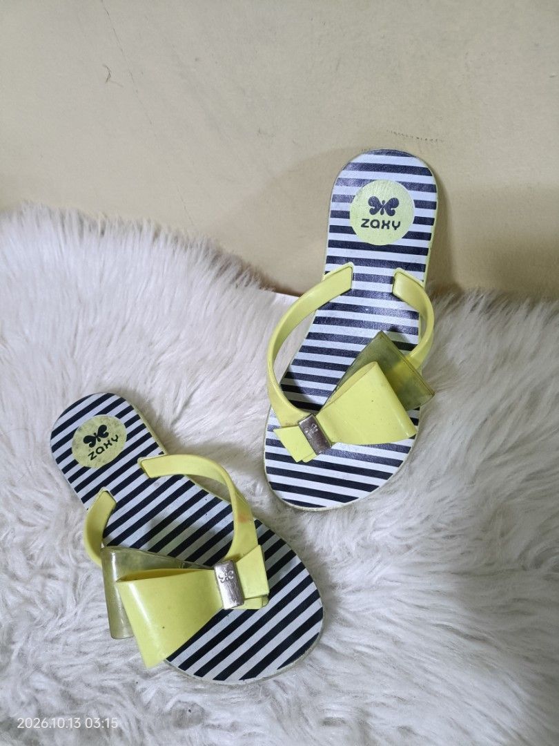 ZAXY sandals for kids (Category: Babies & Kids Fashion) located in Baguio. Submitted by mariemaeb53657 (Listing ID 1468663945, Image 3). Description: 💐Zaxy 🍁US:11 |EUR:28/29 |CM:18.5 insole.