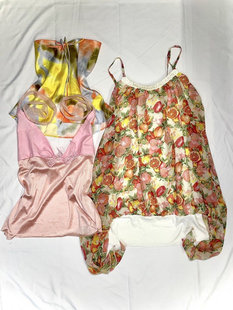 10 PCS FAIRY TOPS BUNDLE + FREEBIES (Category: Sleeveless) located in Manila. Submitted by dreucena_ (Listing ID 1468898462, Image 3). Description: selling my fairy tops bundle! perfect for those who love fairy, coquette, and dreamy fits. 🦢 — 10 pcs fairy tops — freebies included! 🎁 — nego for sure buyers only — rfs: need funds all items are sold as a bundle. kindly send me a message for inquiries or offers. 💌 mop: gcash only.