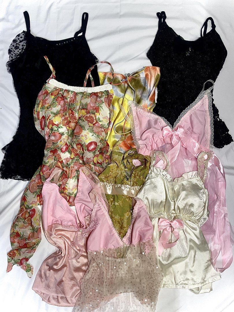 10 PCS FAIRY TOPS BUNDLE + FREEBIES (Category: Sleeveless) located in Manila. Submitted by dreucena_ (Listing ID 1468898462, Image 1). Description: selling my fairy tops bundle! perfect for those who love fairy, coquette, and dreamy fits. 🦢 — 10 pcs fairy tops — freebies included! 🎁 — nego for sure buyers only — rfs: need funds all items are sold as a bundle. kindly send me a message for inquiries or offers. 💌 mop: gcash only.
