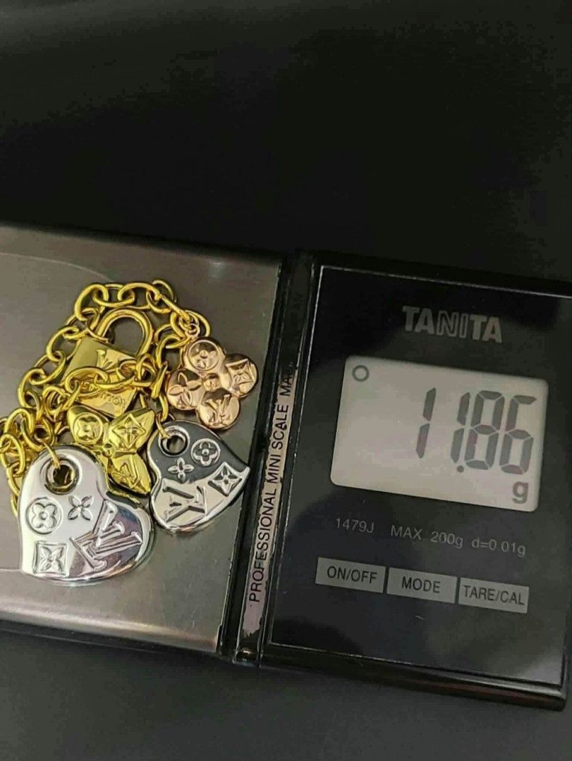 18k Saudi gold charms bracelet (Category: Bracelets) located in Manila. Submitted by bhelgoldseller2ndaccount (Listing ID 1468769768, Image 2). Description: New!!✨New!!✨New!! Authentic 18k Saudi Golds 💯pawnable/naisasanla 💯with high appraisal rate 💯good investment 💯Direct supplier price 👉OPEN for resellers 🌺please take time to evaluate their actual sizes and grams 👉Best panggift for all occasions ✅ Sold per grams not per piece Kya lowest p