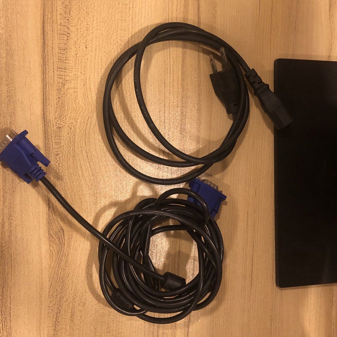 19” Dell Monitor (Category: Monitor Screens) located in Manila. Submitted by klarens10 (Listing ID 1468775637, Image 3). Description: Good as new No issues Price: 1200 PHP Inclusion: VGA Cable Location: Quezon City, Kamuning Pick up or Lalamove.