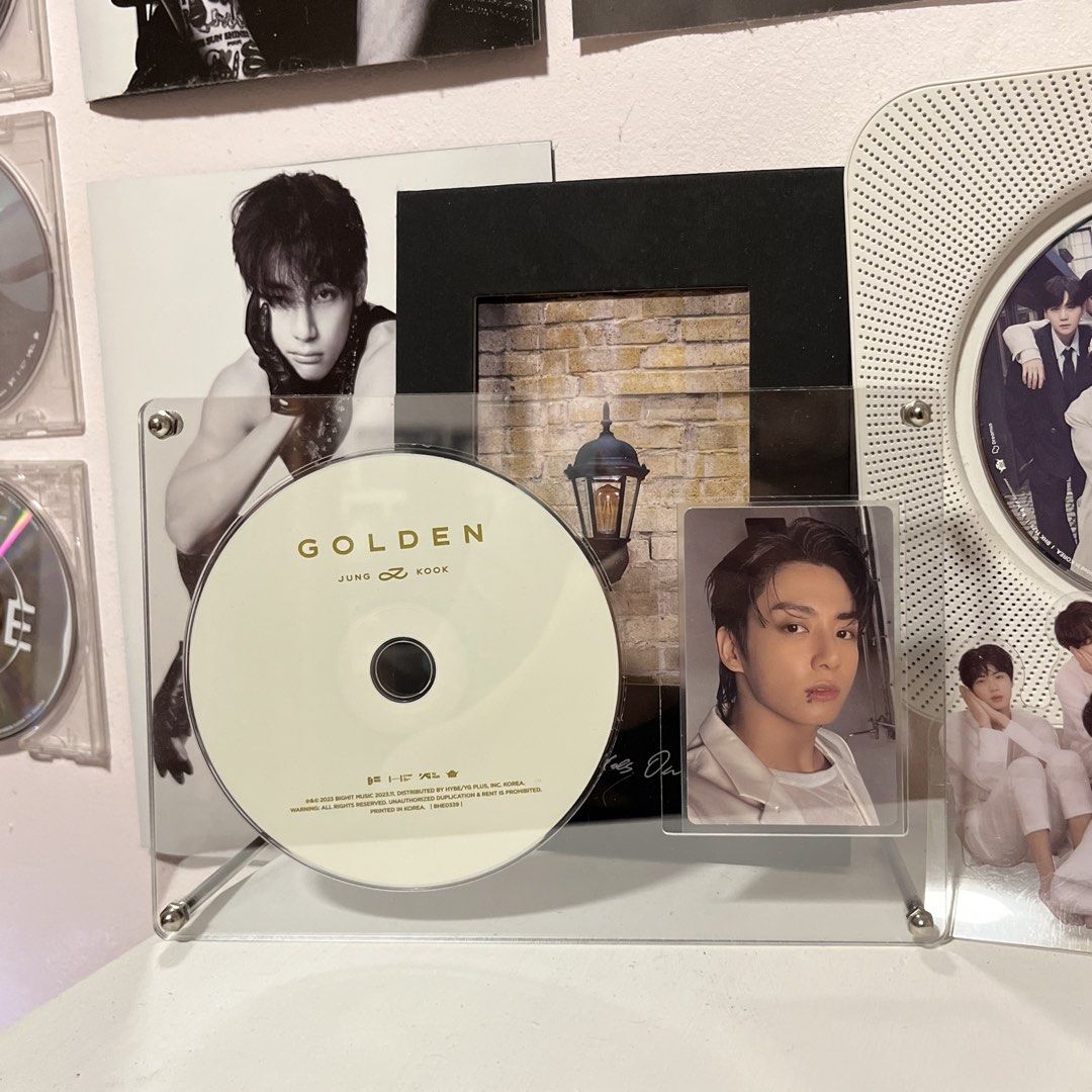 1 CD + PC FRAME (Category: Frames & Pictures) located in Manila. Submitted by 3z6lia (Listing ID 1468794443, Image 2). Description: ୨୧ WTS / SELLING ♡ ACRYLIC 1 CD + 1 PC FRAME ♡ brand new, unused ♡ clear acrylic material ♡ designed to display 1 CD and 1 photocard ♡ protective film still intact (hindi pa natatanggal) ♡ no issues, never been used 💸 PRICE: ₱140 ONLY 📦 available for shipping 💌 dm me if interested! pls manage your expectations and