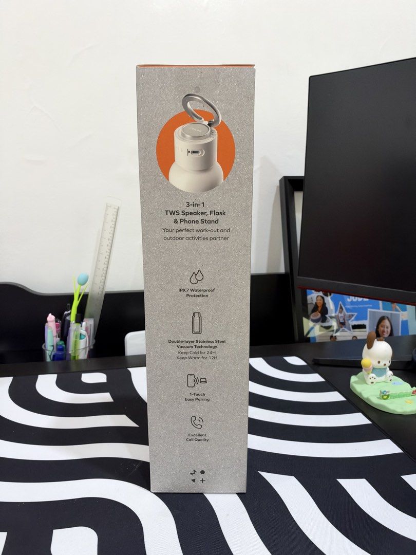 1-Vibe Bottle Momox (Category: Water Bottles & Tumblers) located in Quezon City. Submitted by sergioongjr (Listing ID 1468727175, Image 2). Description: 💧 Momox 1 Vibe Bottle – Stylish Reusable Water Bottle 🥤 Stay hydrated in style with the Momox 1 Vibe Bottle, a practical and modern reusable bottle designed for everyday use. Perfect for work, school, the gym, travel, outdoor activities, and more. ✨ Key Features: * 💧 Reusable Design – A conven