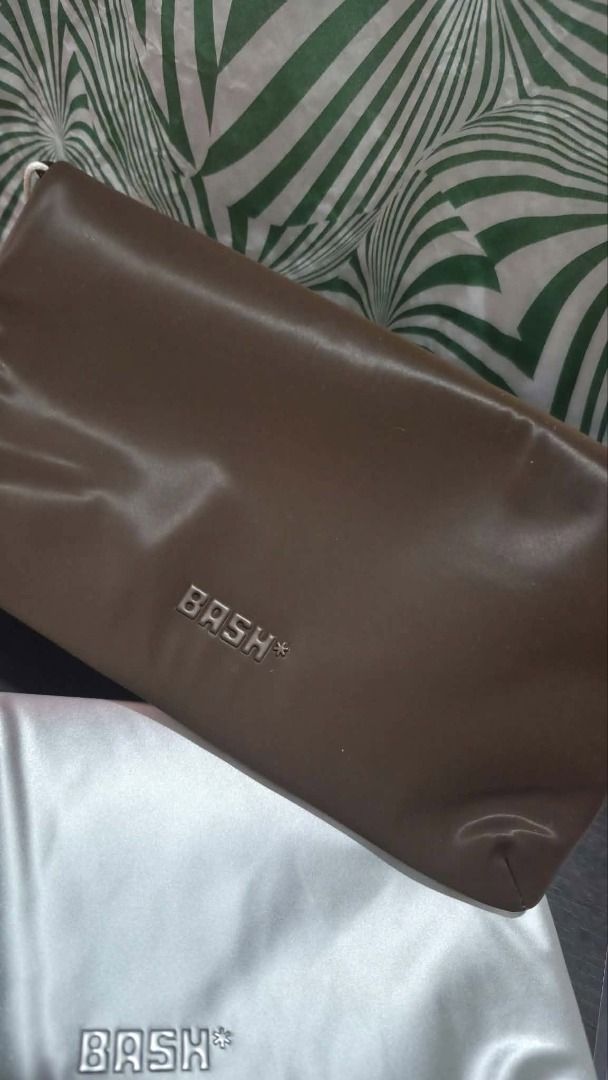 2026_Bash Zub Zero Cache Long Wallet (Category: Luxury Bags & Wallets) located in Pasig City. Submitted by love11shop2020 (Listing ID 1468743661, Image 2). Description: Bash Zub Zero Cache Long Wallet NO TO FAKE / DUPLICATE ITEMS ✔️ORIGINAL ✔️BRANDNEW ✔️Limited Offer / limited Stocks Only Price for Each Item 👍ready for pick up / on hand _ available 👍Location Pasig City 👍MOP Gcash / Maya / Gotyme / 👍CC Payment QRPH + 30.00 👍Feel FREE to Send 