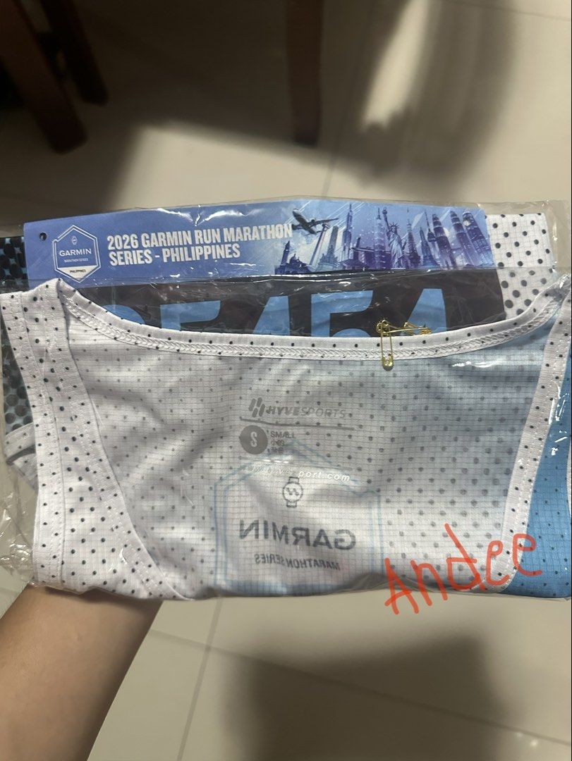 21K Race Kit - Garmin Run 2026 (Category: Events Tickets) located in Quezon City. Submitted by andeeclutters (Listing ID 1468598078, Image 1). Description: FOR SALE: Garmin Run 2026 — 21K Race Kit RFS: Recurring hip pain 😔 I’ll be claiming the kit tomorrow at SM Megamall, so meet-up is available there tomorrow only! Price: ₱2,200 (purchased it for ₱2,430) Delivery: Lalamove, Grab, or J&T from Matandang Balara, QC (shipping fee shouldered by buye