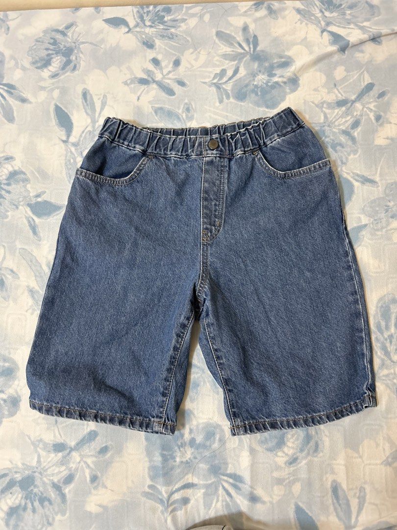 22-26 uniqlo jorts (Category: Shorts) located in Polanco. Submitted by adobongvelociraptor (Listing ID 1468773528, Image 1). Description: xl kids size but fits adults size 22-24.
