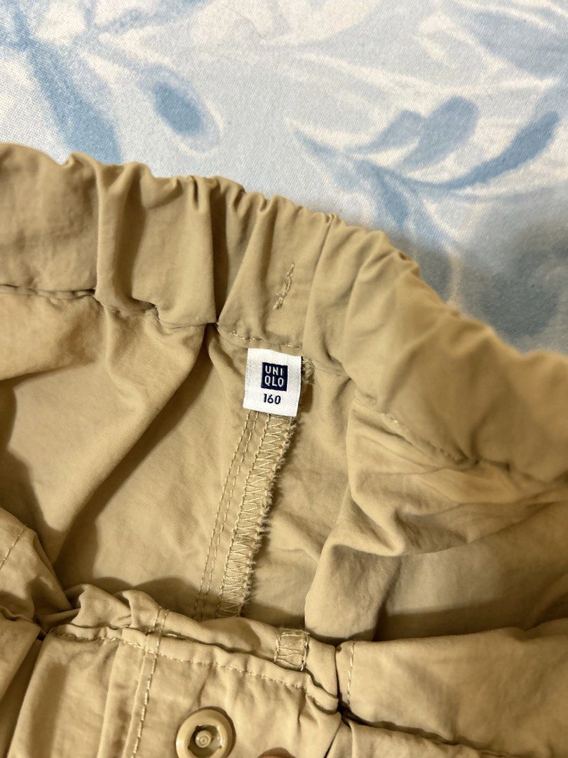 22-26 uniqlo utility shorts (Category: Shorts) located in Polanco. Submitted by adobongvelociraptor (Listing ID 1468773718, Image 3). Description: 160 in kids fits adukts 22-26 waist.