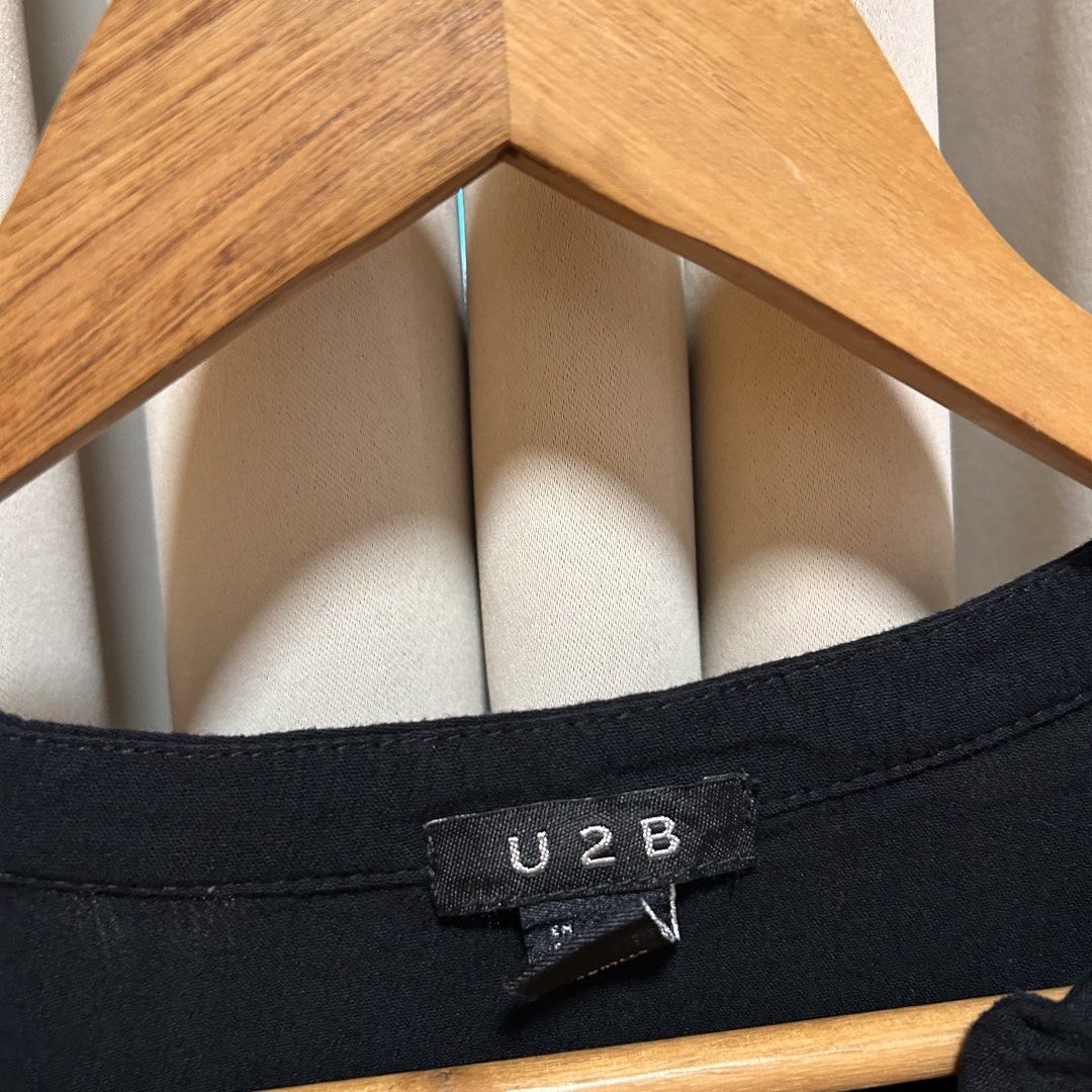2XL U2B Black V-Neck Button Top (Category: Blouses) located in Rizal. Submitted by from99abovecloset (Listing ID 1468826831, Image 2). Description: CODE:146 Size: 2XL Armhole (laid flat):11” Bust (around): 54” Length (laid flat): 27” Cotton | loose | like new.