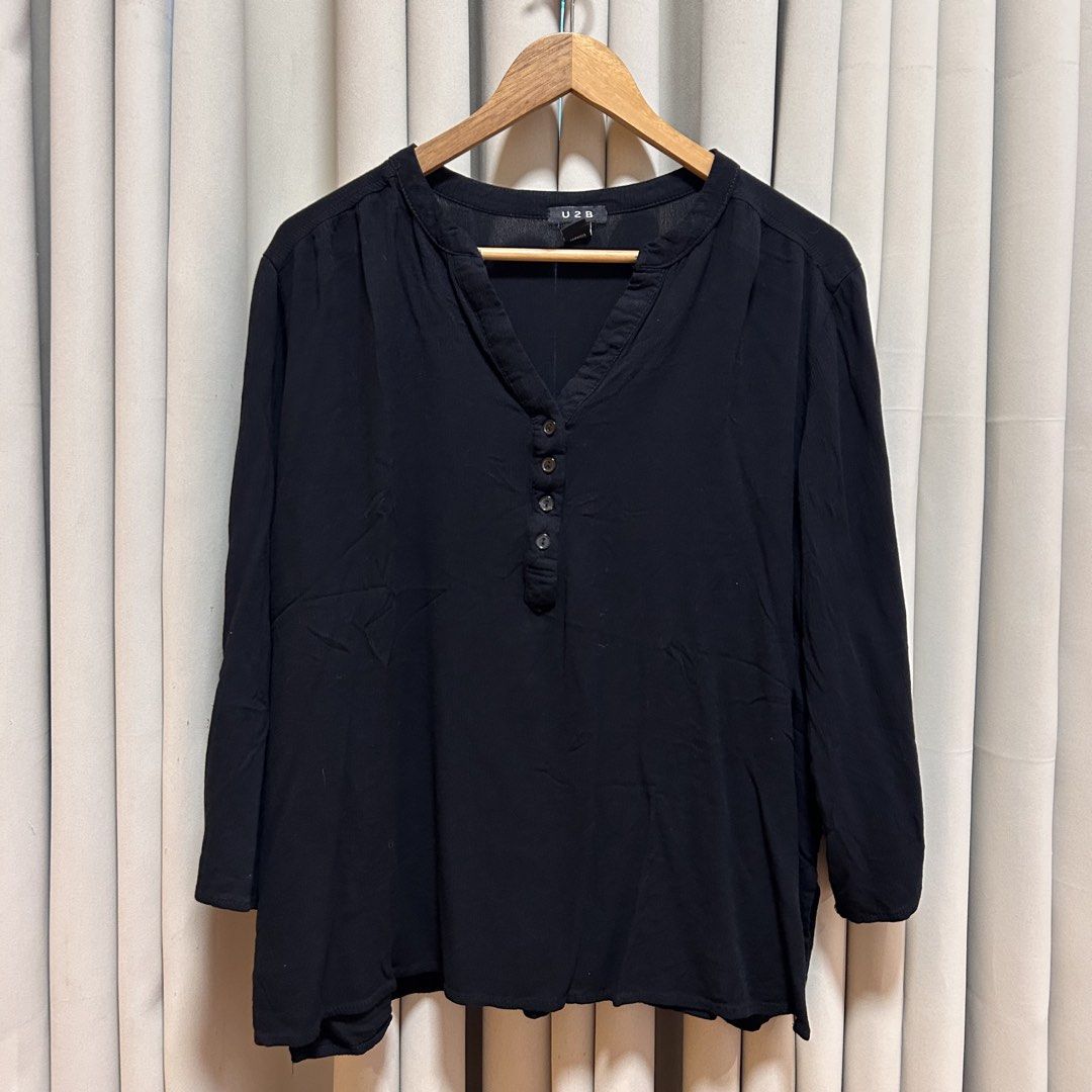 2XL U2B Black V-Neck Button Top (Category: Blouses) located in Rizal. Submitted by from99abovecloset (Listing ID 1468826831, Image 1). Description: CODE:146 Size: 2XL Armhole (laid flat):11” Bust (around): 54” Length (laid flat): 27” Cotton | loose | like new.