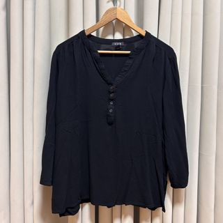 (Category: ) located in . Submitted by from99abovecloset (Listing ID 1468826831, Image 1). Description: .