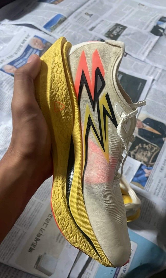 361° Flame 4.0 (Category: Other Sports Equipment and Supplies) located in Orani. Submitted by dripdrop.ph (Listing ID 1468735247, Image 3). Description: 8km millage, hindi na nagagamit kasi yung may ari is nag focus na ulit sa basketball, wala lang box pero safe na darating sainyo no issue and ready to use.