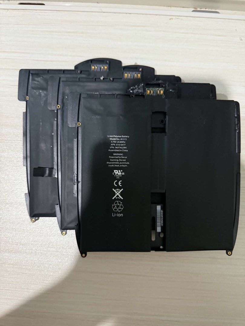 3 DEFECTIVE iPad 1st Generation batteries (Category: iPad) located in Quezon City. Submitted by neptuned (Listing ID 1468865566, Image 1). Description: NO REFUNDS, AS IS. Negotiatable Genuine iPad 1st generation batteries sourced from original units. However, unfortunately they’re dead, and one has corrosion. Good for display, collection, recycling, testing, or for battery housing swaps. Take all ONLY. 150 php, 50 each. RFS: Decluttering parts.