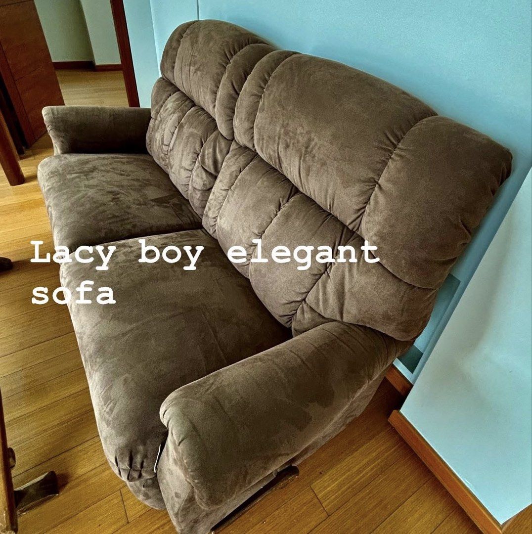 3 seaters Layzboy sofa (Category: Sofas) located in Manila. Submitted by lands1003 (Listing ID 1468830734, Image 1). Description: .