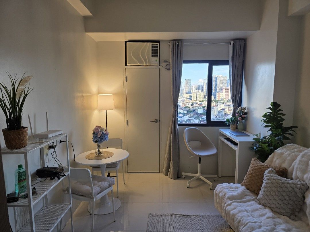 3 Torre Lorenzo Studio for Lease (Category: Apartments & Condos) located in Malabon City. Submitted by marcopaulo49050 (Listing ID 1468722603, Image 1). Description: 𝐅𝐎𝐑 𝐑𝐄𝐍𝐓: Studio at 3 Torre Lorenzo P. Ocampo, Malate, Manila 𝐏𝐑𝐎𝐏𝐄𝐑𝐓𝐘 𝐃𝐄𝐓𝐀𝐈𝐋𝐒 Fully Furnished, Studio 17th Floor, 21 sqm 𝐑𝐄𝐍𝐓𝐀𝐋 𝐑𝐀𝐓𝐄 ⤷ 24,000/month (Inclusive of Condo Dues) ⤷ 2 Months Deposit ⤷ 1 Month Advance ⤷ PDC Required ⤷ Minimum 1 Year 𝗙𝗢𝗥 �