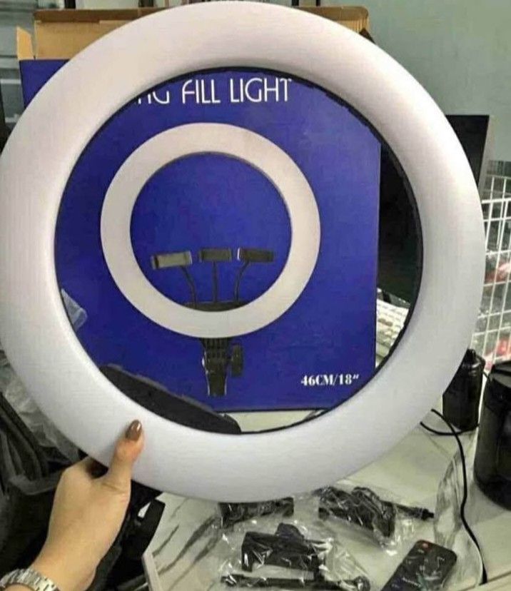 46cm 18 Inch LED Ring Fill Light with Remote and Mounts (Category: Lighting & Studio Equipment) located in Manila. Submitted by iliasjen3082126 (Listing ID 1468871026, Image 1). Description: - Size: Large 46cm / 18 inches - Ideal for photography, live streaming, and video recording - Includes multiple phone mounts and mounting attachments - Comes with cables and a convenient handheld remote control - Complete with original blue box - Perfect for 