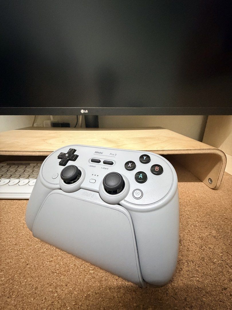 8BitDo Pro 3 (Category: Controllers) located in Taguig. Submitted by jmcuniverse1018 (Listing ID 1468887917, Image 2). Description: — Bought from DataBlitz One Bonifacio BGC — With original box — Extra pair — Chat me for more picture/details requests/questions — With Charging Station .