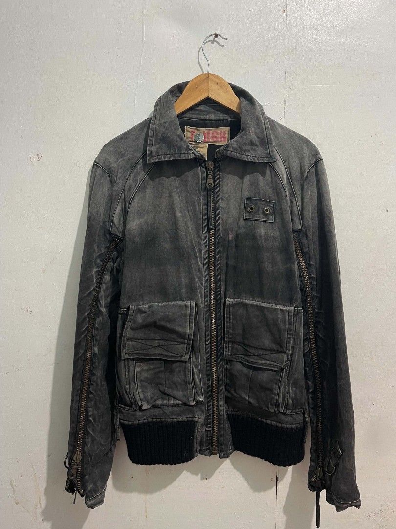 90s y2k tough acid wash multi pocket jacket (Category: Activewear) located in Dasmarinas. Submitted by mightyhorse.409340 (Listing ID 1468759437, Image 1). Description: .