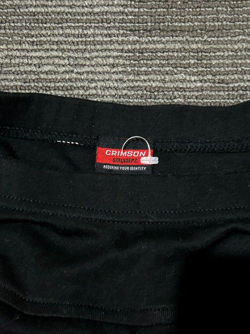 🖤 ୨ৎ BLACK SKIRT 🥀 (Category: Skirts) located in Manila. Submitted by again.clos3t (Listing ID 1468755825, Image 3). Description: 𐙚 Item: Black skirt 𐙚 Waist: 29 cm (laid flat, stretchable) 𐙚 Length: 38 cm 𐙚 Issue: None ♡.