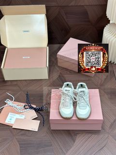 (Category: ) located in . Submitted by shoes.locker (Listing ID 1468806389, Image 1). Description: .