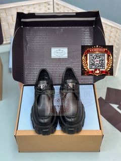(Category: ) located in . Submitted by shoes.locker (Listing ID 1468802107, Image 1). Description: .