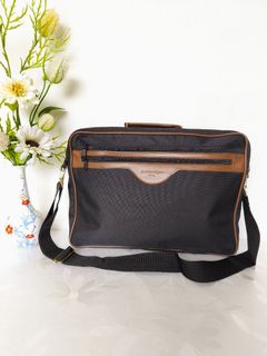 (Category: ) located in . Submitted by sakura_japan_surplus (Listing ID 1468729118, Image 1). Description: .