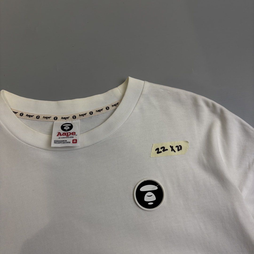 AAPE (Category: Tshirts & Polo Shirts ) located in Taguig. Submitted by the_rare_edit (Listing ID 1468875646, Image 3). Description: DIMENSIONS: 22x27 ISSUE: none COLOR RATE: 9.8/10 CONDITION: Excellent condition .