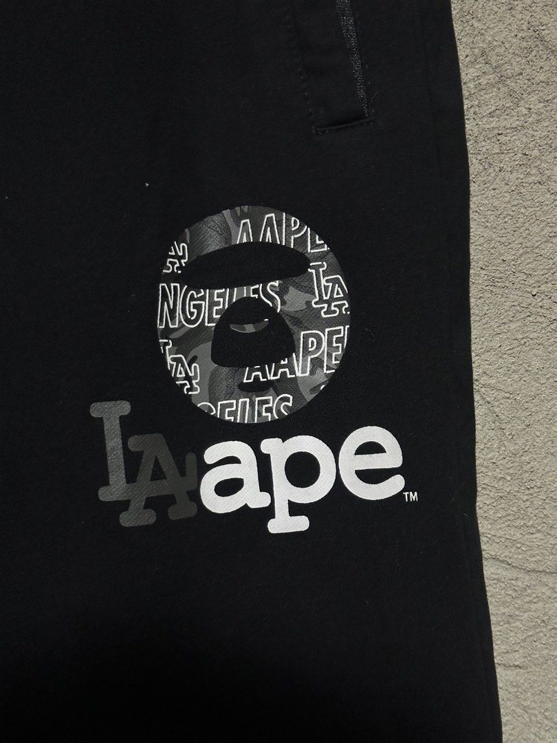 Aape Jogger (Category: Joggers) located in Ozamiz City. Submitted by quick_done_deals (Listing ID 1468869874, Image 2). Description: 🛒 ** Aape Jogger ** 💯 Excellent Condition 📐 Dimes: Length: 38 Waist: 30-34 🔍 Issue: None 🎨 Color Rate: 9.5 / 10.