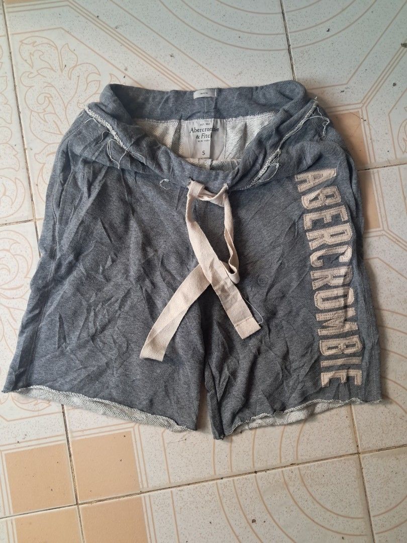 ABERCROMBIE AND FITCH (Category: Shorts) located in Cagayan de Oro. Submitted by emman_yaku. (Listing ID 1468771953, Image 1). Description: A & F DISTRESS SWEAT SHORTS S ON TAG GOODCONDITION PM.