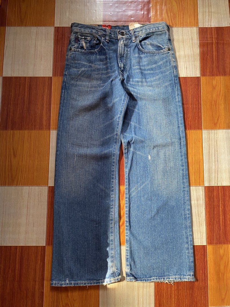 Abercrombie Bootcut Jeans (Category: Jeans) located in General Santos City (Dadiangas). Submitted by versatile__ (Listing ID 1468714391, Image 1). Description: Abercrombie Deadstock Regular Bootcut Jeans Tagged as 14 ( Youth Size ) on measurements waist : 30 inches length : 39 inches thigh : A12 inches hem : 10 inches Excellent Condition- Nine Point Five out of Ten Color Rate Good Fade on Front Part -Flaw: minor scratch and stain -need wash! +Shi