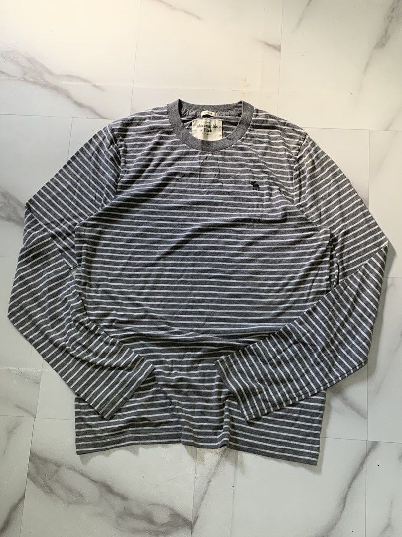 Abercrombie Long sleeve Stripe Design (Category: Longsleeves) located in Angeles City. Submitted by badillajel81176 (Listing ID 1468776246, Image 1). Description: WTS –Abercrombie and Fitch/ Stripe Design/2-Color way gray and white 📏 Size: Tag size “Large“ 📏 Measurements: Width : 20.3 Length: 28.2 💢Issue- No issue ✨ Condition: 10/10 🟦 Color Rate:10/10 📍 Pampanga Angeles City 📦 Shipping available nationwide.