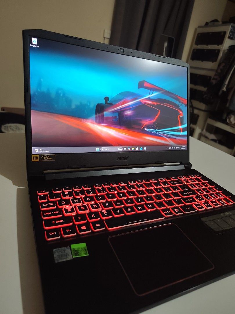 ACER NITRO 5 Gaming Laptop (Category: Laptops & Notebooks) located in Calamba. Submitted by lalalalla1234 (Listing ID 1468740952, Image 3). Description: 20k only! GTX 1650 Ti (4gb) i5-10300H 1TB Storage 8gb RAM No Functional Issue -faded keycaps (3 only, pls see pic) -unnoticeable hairline crack meet-up / pick-up / lalamove 📍Calamba, Laguna.