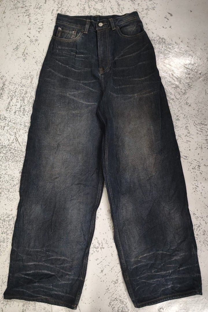 Acne Studios baggy Jeans pants (Category: Jeans) located in Cabadbaran. Submitted by jem1124 (Listing ID 1468803233, Image 2). Description: 26 waistline 43 length 10 hem excellent condition No issue.