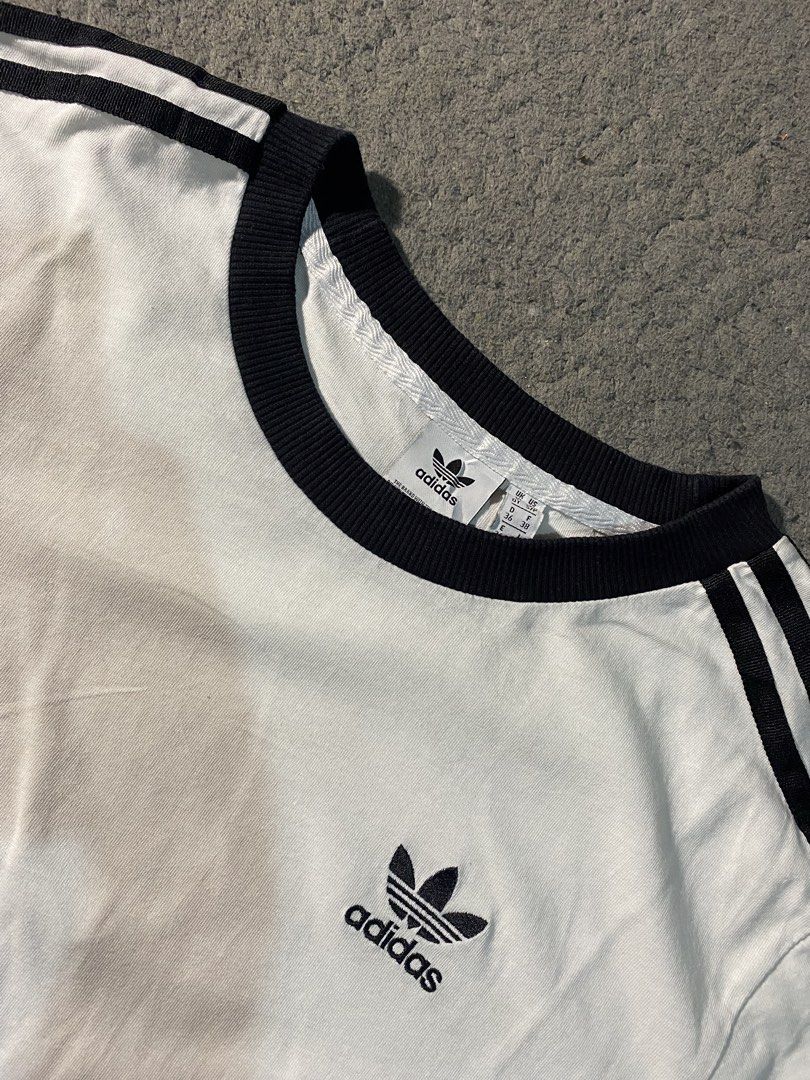 ADIDAS (Category: Formal Shirts) located in Tandag. Submitted by vncntmrcllns (Listing ID 1468717416, Image 3). Description: ADIDAS 3STRIPES Width: 20 Length: 28 -Excellent Condition -Already wash -Color rate 10/10 All details are visible in the picture Please check each photo.