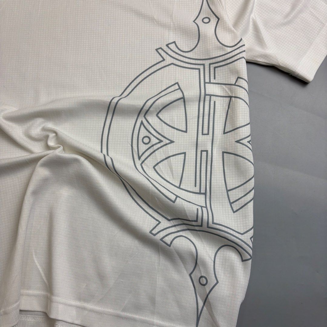 ADIDAS (Category: Tshirts & Polo Shirts ) located in Taguig. Submitted by phil_thriftz (Listing ID 1468872285, Image 3). Description: DIMENSIONS: 21x27 ISSUE: none COLOR RATE: 9.5/10 CONDITION: Excellent condition .