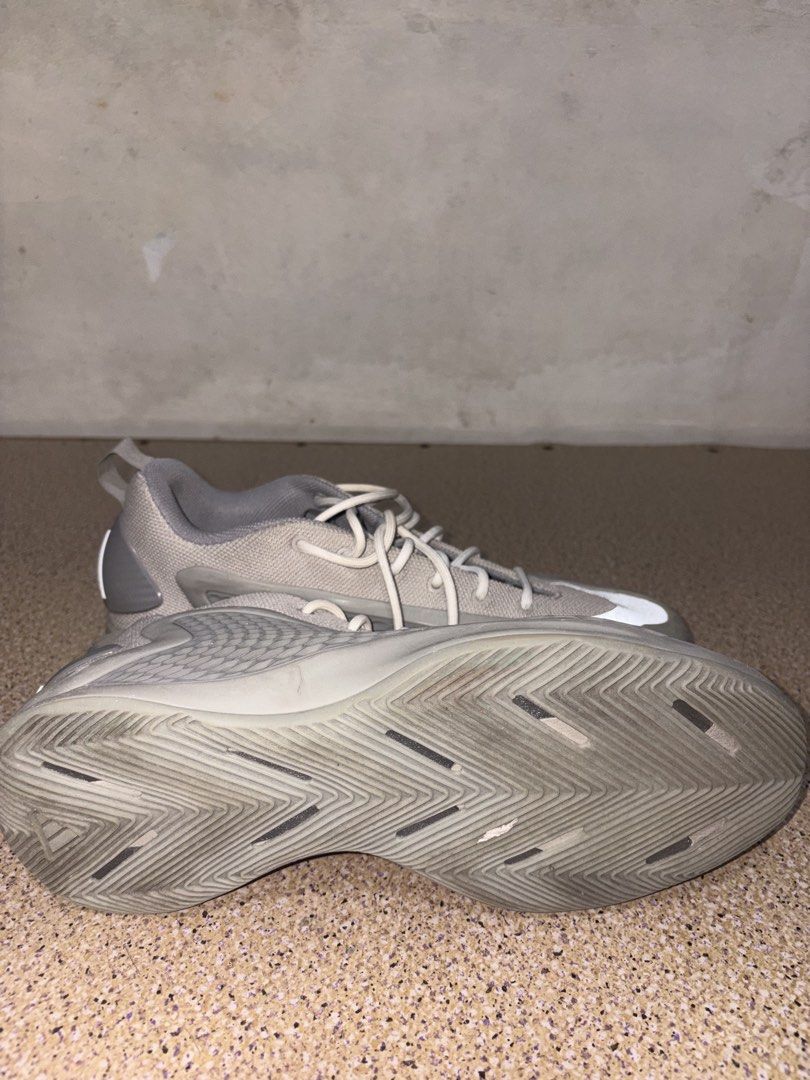 Adidas AE 1 Low (Category: Sneakers) located in Pateros City. Submitted by eunizeshai88657 (Listing ID 1468785401, Image 3). Description: Swap sa evo helmet na size XL.